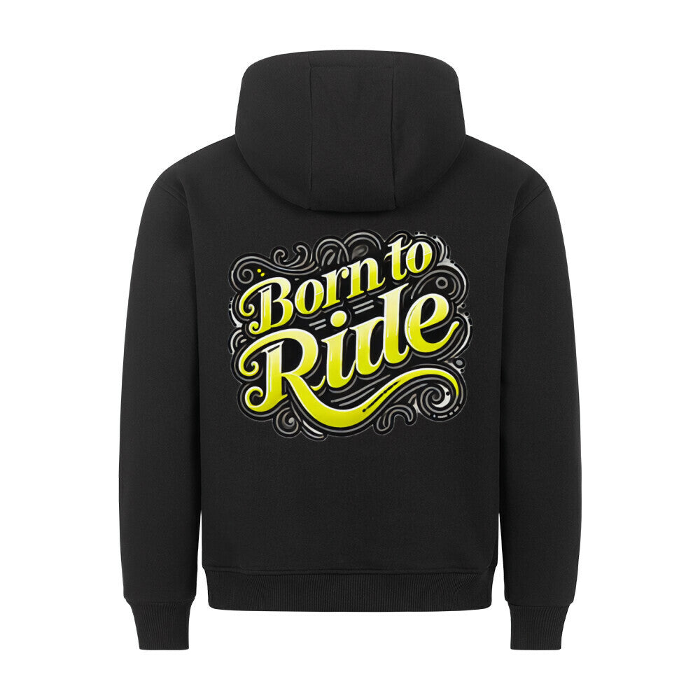 Der MarketPrint Premium Hoodie "Born to Ride" in schwarz hat einen gemütlichen Schnitt und einen auffälligen gelb-weißen Schriftzug mit dekorativen Wirbeln auf dem Rücken.