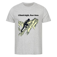 Das MarketPrint Premium Shirt "Climb high" ist ein graues Bio-Baumwolle T-Shirt mit einer Bergsteiger-Illustration und "Climb high, fear less". Gefertigt aus weichem Unisex-Singlejersey, ist es nachhaltige Kleidung für ganztägigen Komfort.