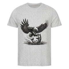 Das Premium-Shirt "Adler-Attack" von MarketPrint ist ein hellgraues Bio-Baumwolle T-Shirt mit einem schwarz-weißen Adler im Sturzflug - der perfekte nachhaltige Style für Fans von nachhaltiger Mode.