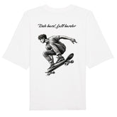 Das MarketPrint Premium Oversize "Skater" T-Shirt zeigt eine schwarz-weiße Skateboarder-Grafik mit "Ride hard, fall harder"-Text - ideal für Fans lässiger T-Shirt-Styles.