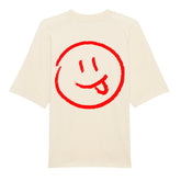 Das Premium Oversize Blast "Smiley" T-Shirt von MarketPrint besteht aus beiger Bio-Baumwolle und zeigt auf dem Rücken einen großen roten Smiley-Umriss, der frech die Zunge herausstreckt.
