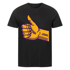 Das Premium-Shirt "Daum hoch" von MarketPrint ist ein schwarzes Unisex-T-Shirt mit einem großen gelben Daumen in lila auf der Vorderseite, hergestellt aus weicher Single-Jersey-Bio-Baumwolle für dauerhaften Tragekomfort.