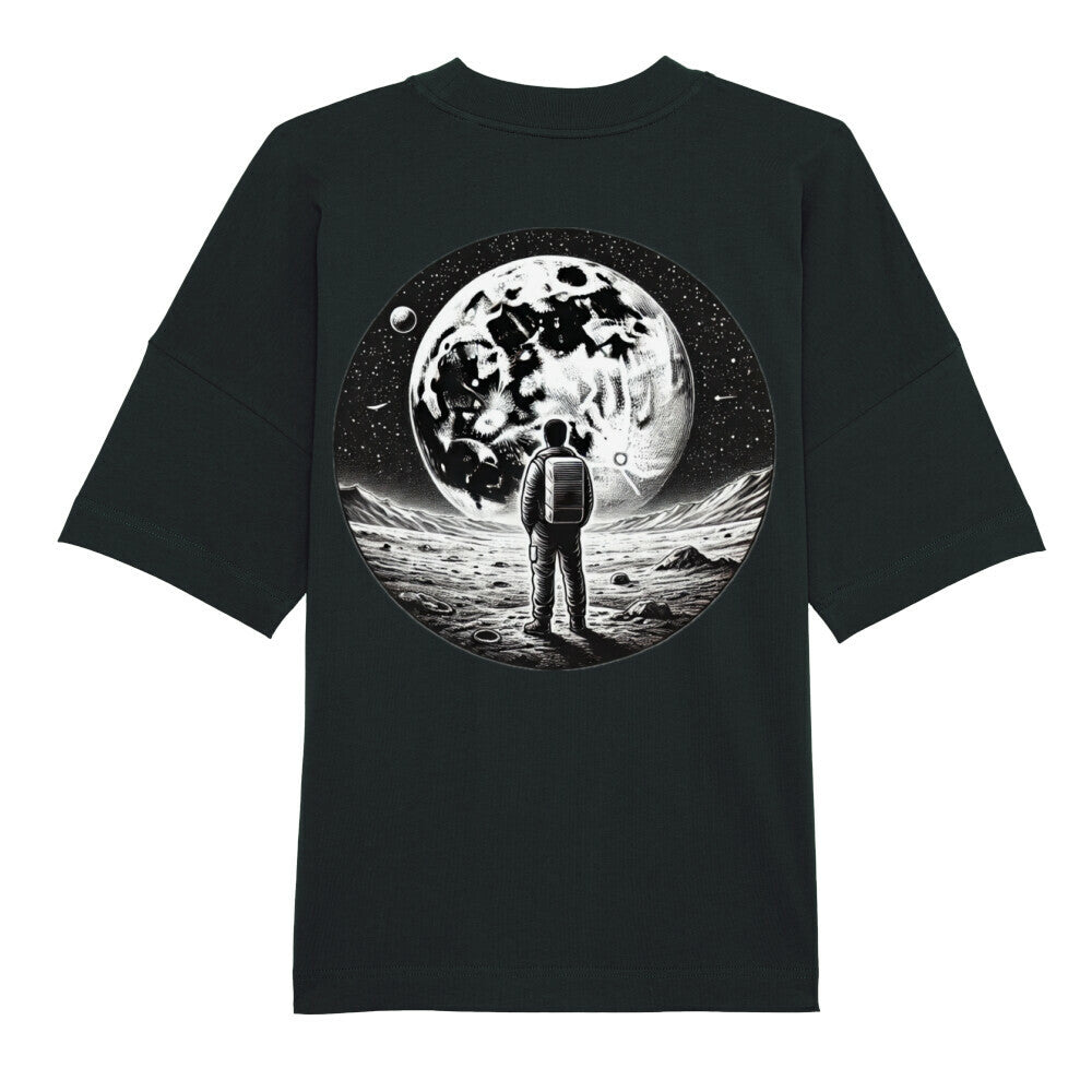 Das Premium Oversize Blast "Astro" T-Shirt von Infinity Merch besteht aus Bio-Baumwolle und zeigt einen Aufdruck mit einem Mann auf dem Mond - ideal für angesagte Styles.