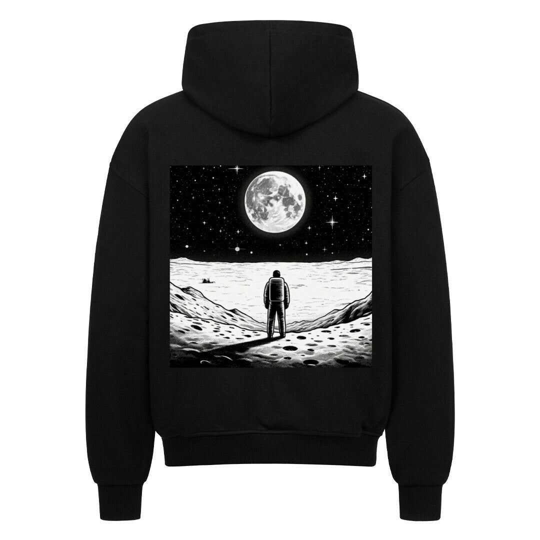 Der Oversized Zipper Hoodie "Erde-Mond" von Infinity Merch ist ein schwarzer Premium-Kapuzenpullover mit einer Person, die auf dem Mond spazieren geht. Er besteht aus 100% Baumwolle für maximalen Komfort und einen stylischen Oversized-Schnitt.