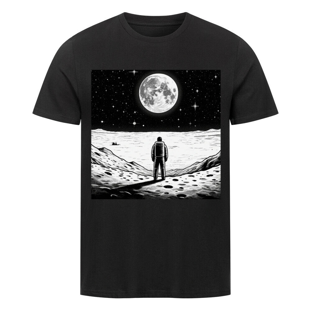 Das Premium Shirt "Erde-Mond" von Infinity Merch ist ein schwarzes Unisex-T-Shirt aus weicher Bio-Baumwolle, das einen Astronauten auf felsigem Terrain zeigt, der einen detailreichen Vollmond am Sternenhimmel betrachtet.