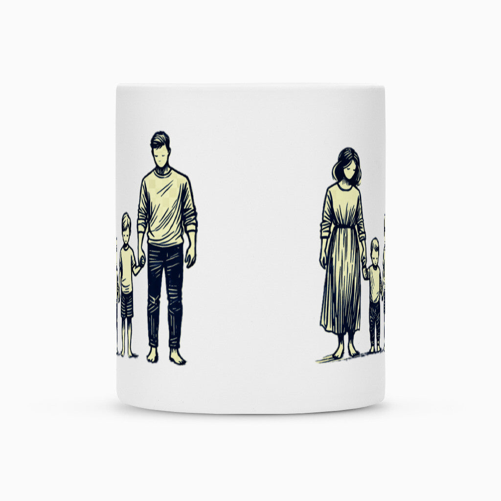 Die Tasse "Eltern-Söhne" von MarketPrint zeigt als Illustration einen Mann und eine Frau, die jeweils einem Kind die Hand geben - dazwischen bleibt Platz zwischen den Erwachsenen. Die Keramiktasse eignet sich ideal für Sublimation.